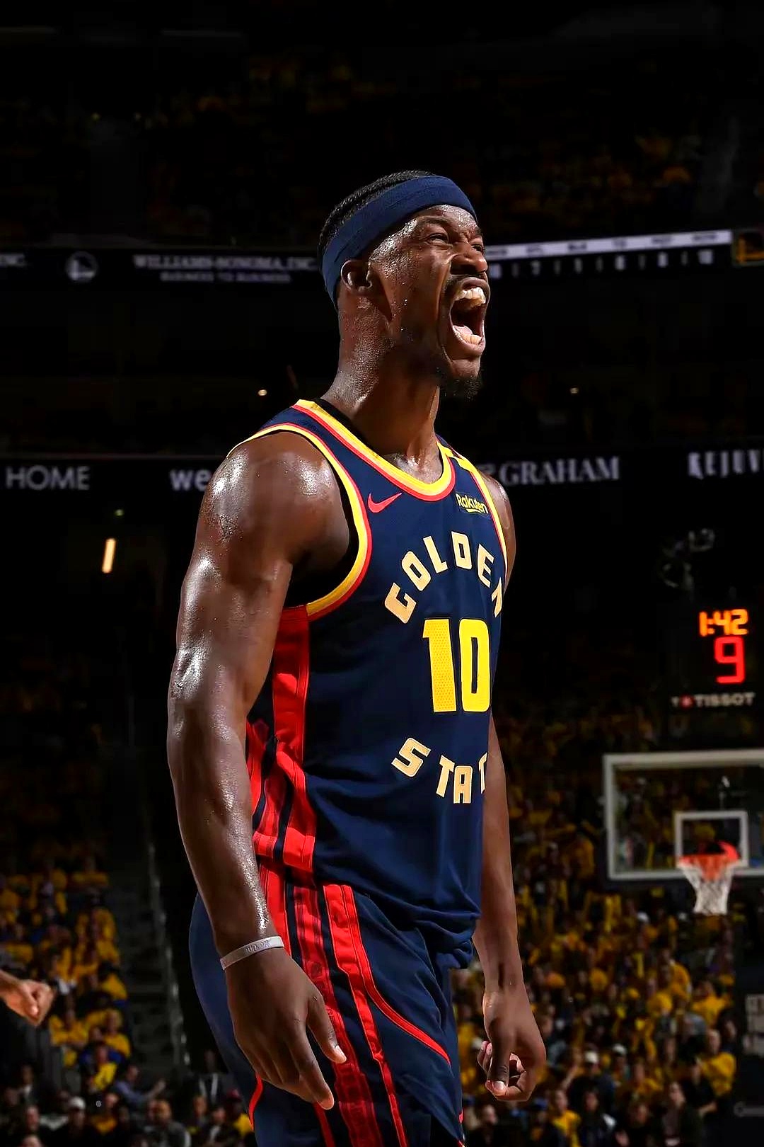 爱游戏在线-巴特勒连续十二场比赛得分超过夺冠,巴塞罗那不断突破!引发球迷热议的简单介绍-爱游戏在线