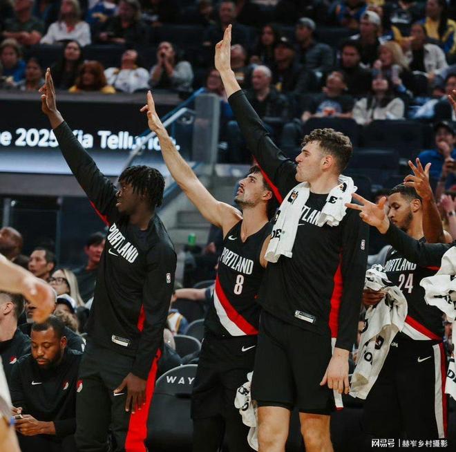 爱游戏娱乐-包含集结日犹他爵士备战全明星赛,再遭质疑细节曝光,震撼外界,控场能力受关注的词条-爱游戏娱乐